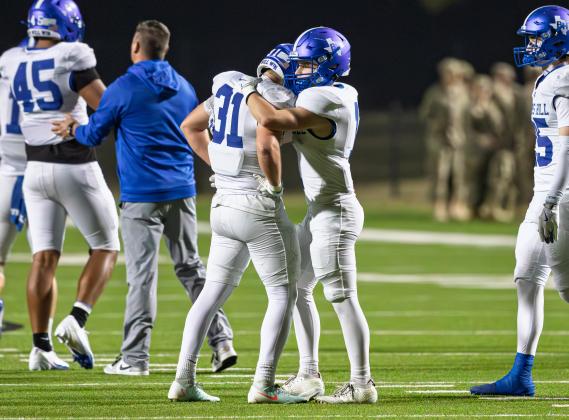 The Barbers Hill Eagles season comes to an end as they fall in the Class 5A Division I Playoffs to Port Arthur Memorial, 48-35. Photo by Chris Cody Article Image Alt Text