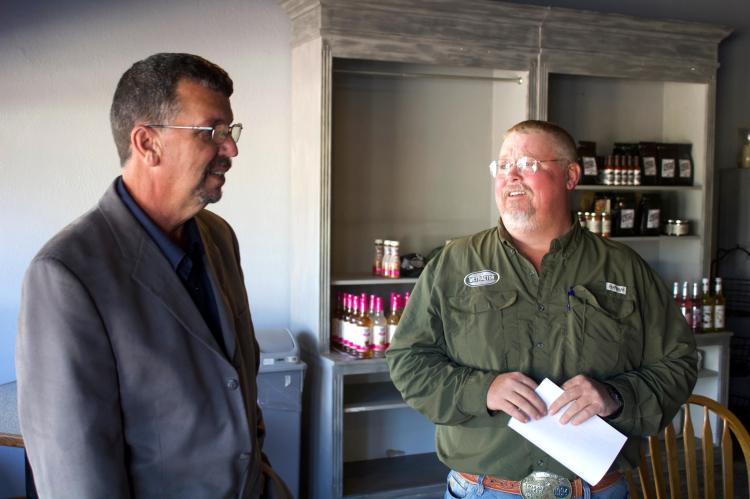 Article Image Alt Text