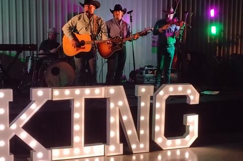 Article Image Alt Text