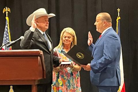 Article Image Alt Text