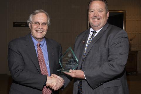 Article Image Alt Text