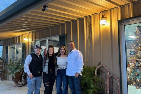 Article Image Alt Text