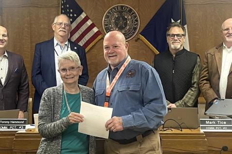 Article Image Alt Text