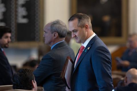 Article Image Alt Text