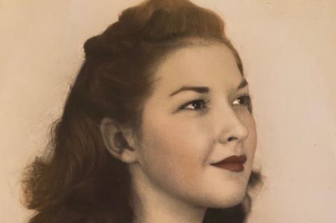 Article Image Alt Text