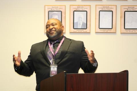 Article Image Alt Text